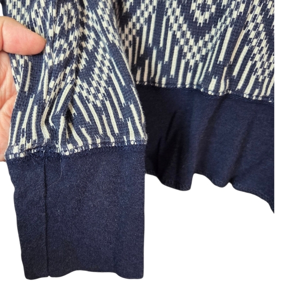 PJ Salvage Navy and White Patterned Top With Geometeic Pattern Size Small - Picture 3 of 6